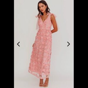 Selfie Leslie Floral Dress